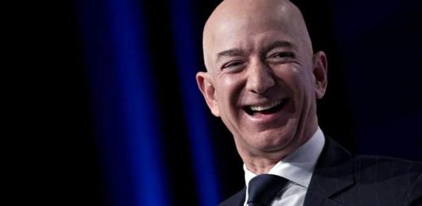Depois de comprar um iate de quase três bilhões de dólares, Jeff Bezos investe na aquisição de três apartamentos de uma só vez!